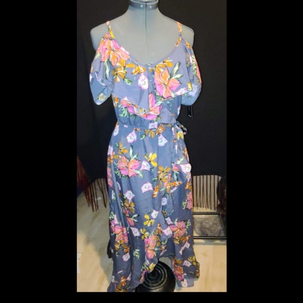 Gray Dress With Pink Floral Design NWT (Small- Juniors)